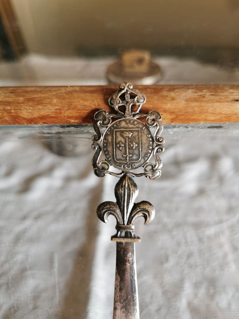 アンティーク フランス ジャンヌダルク ペーパーナイフ 騎士の百合紋 聖女の紋章