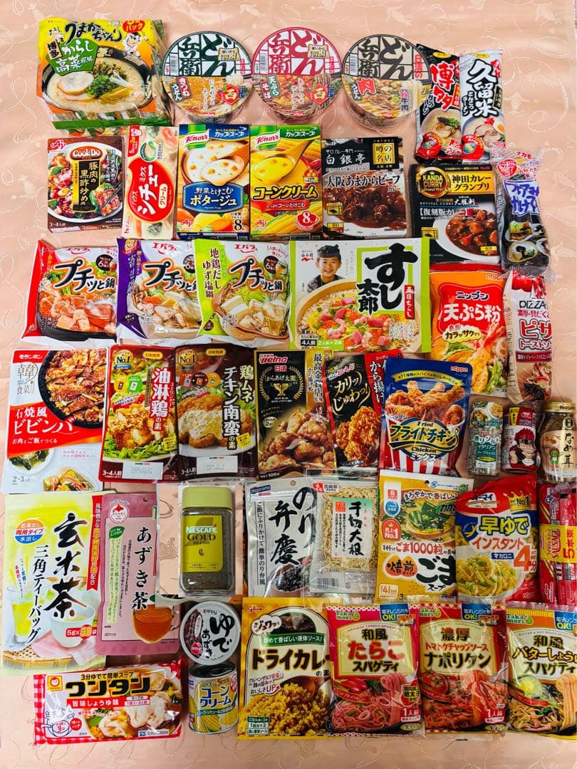 藤*川様 【食品まとめ売り】 カレー ラーメン 珈琲 青汁 調味料 色々57点+