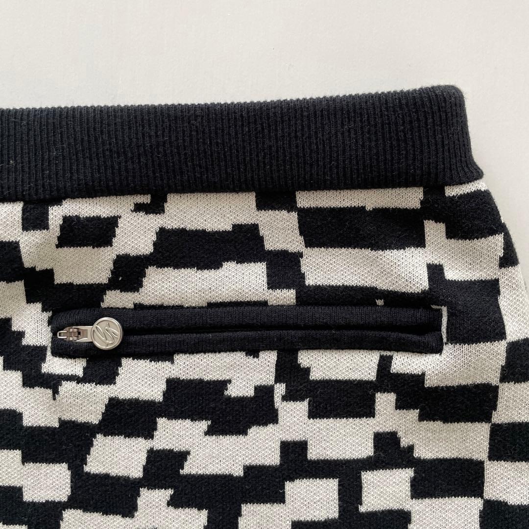 デサント　レディース　ゴルフ　スカート　ブラック