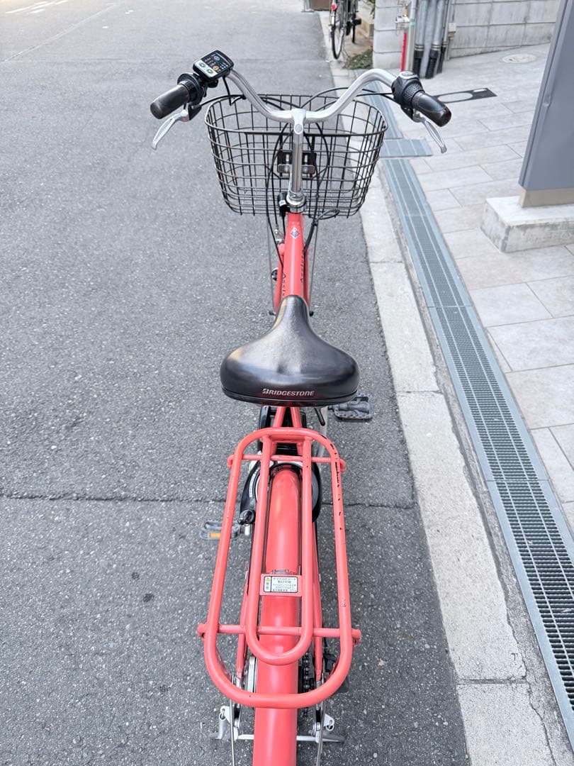 大阪府　電動アシスト自転車 前カゴ付き　26インチ