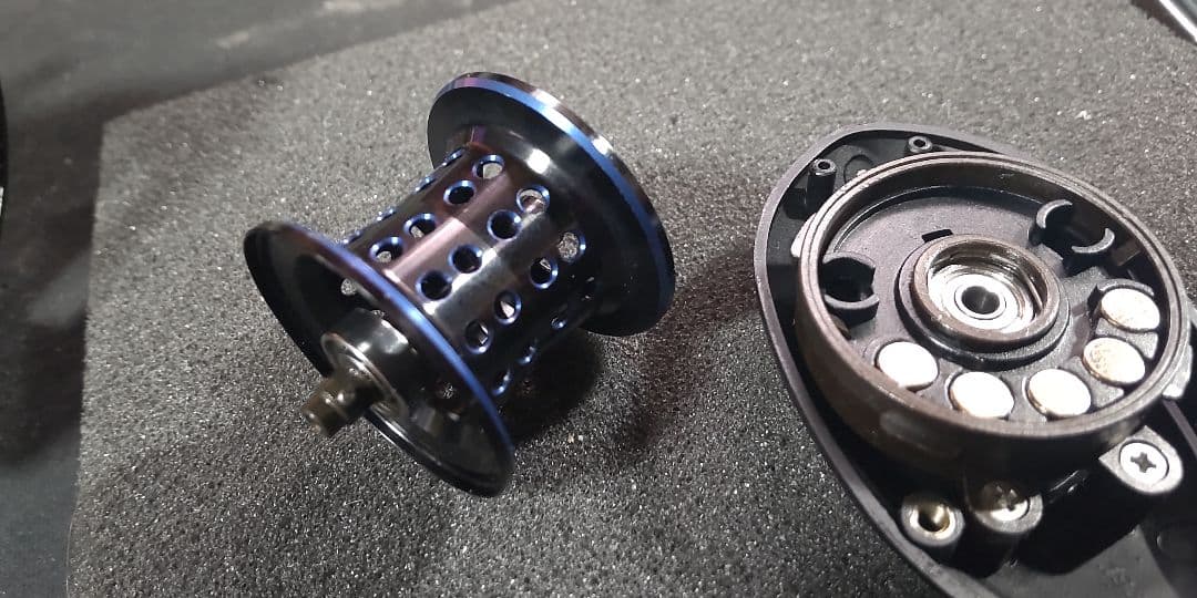 Abu Garcia Revo Deez 6-Lベイトリール軽量化146g