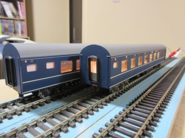 20系 特急形客車 （ナハネ20 ナロネフ21) HOゲージ (金属・カツミ製）