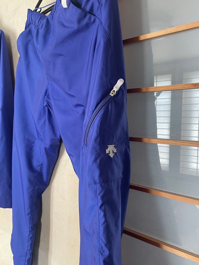 オガサカウインドブレーカー青美品