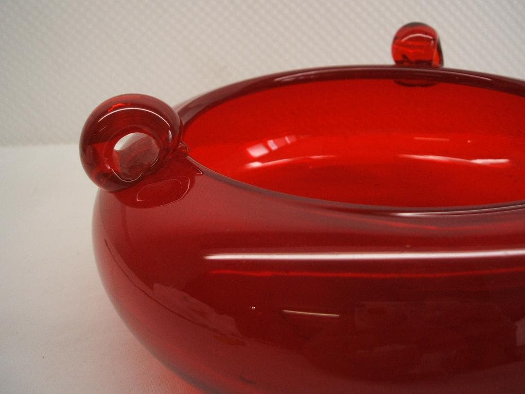 昭和中期物の美しい赤ガラスの吊るし円形花器 テーブルアクア USED品