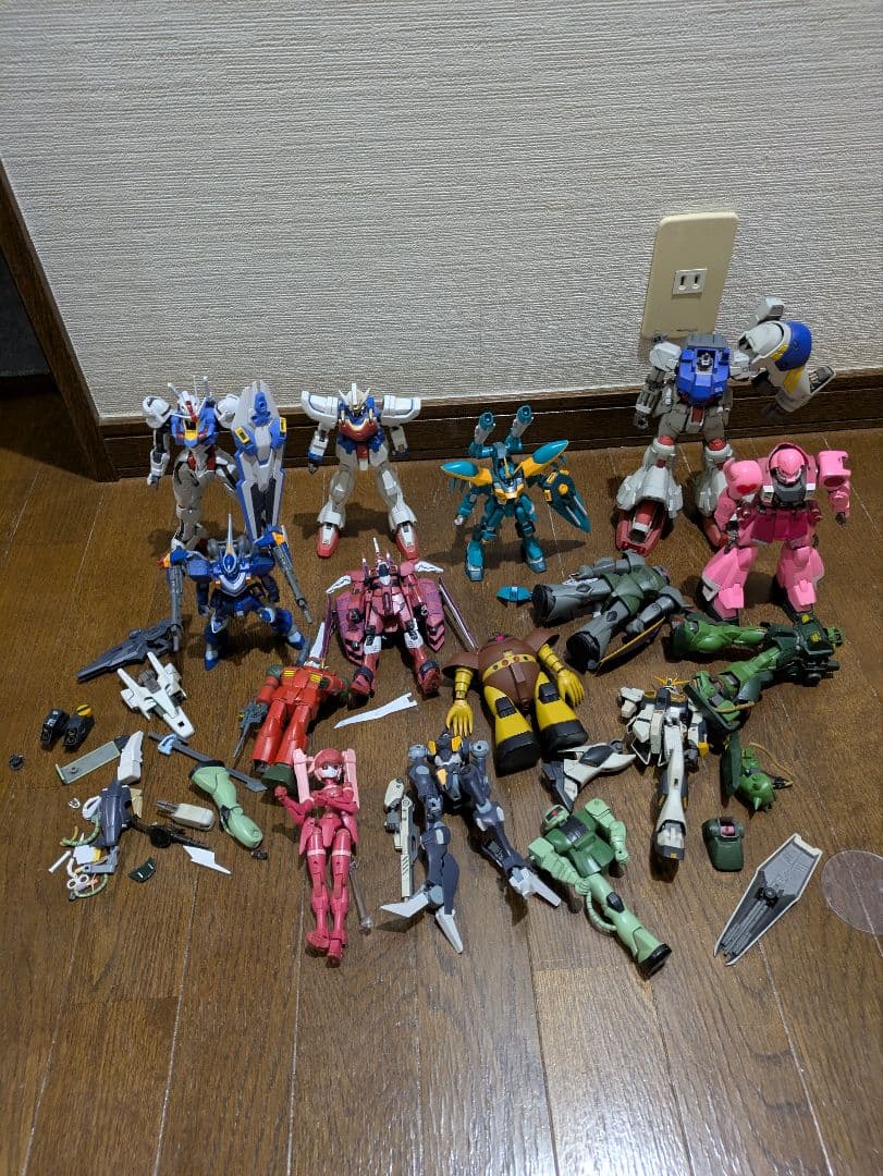 プラモデル ガンダム　ガンプラ 　ジャンク　武器　完成品　まとめ売り