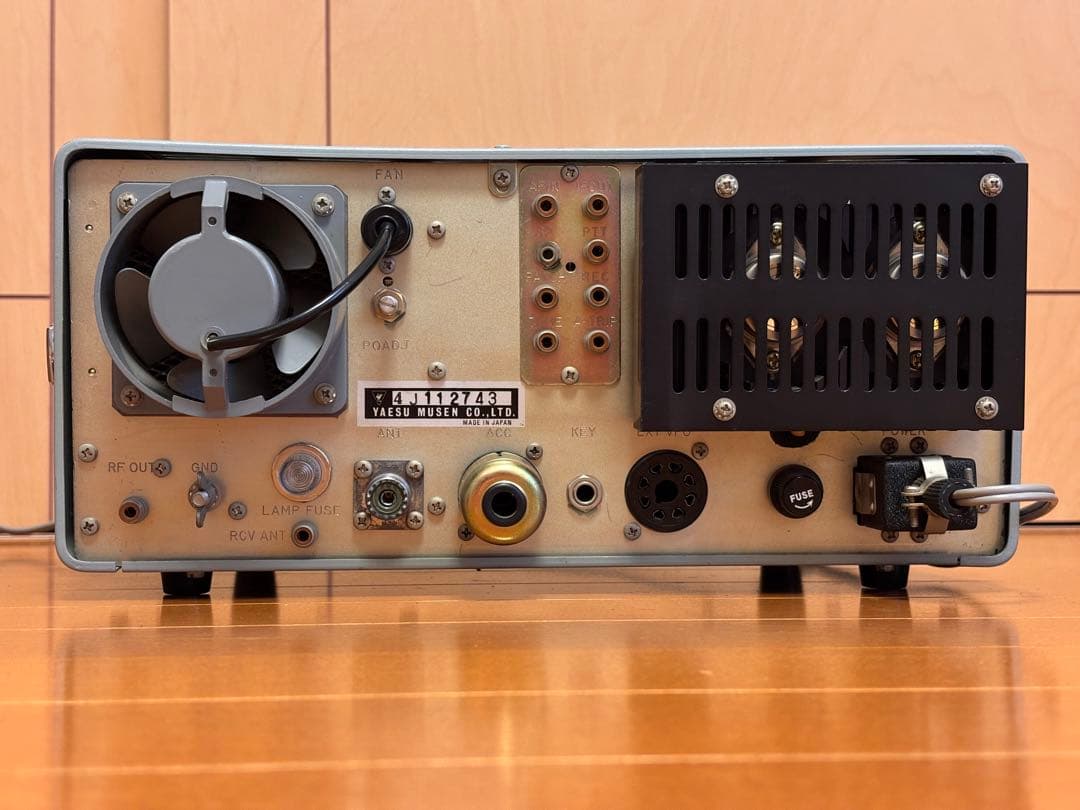 ［通電のみ確認済みジャンク扱い］八重洲無線 トランシーバー FT-101BS