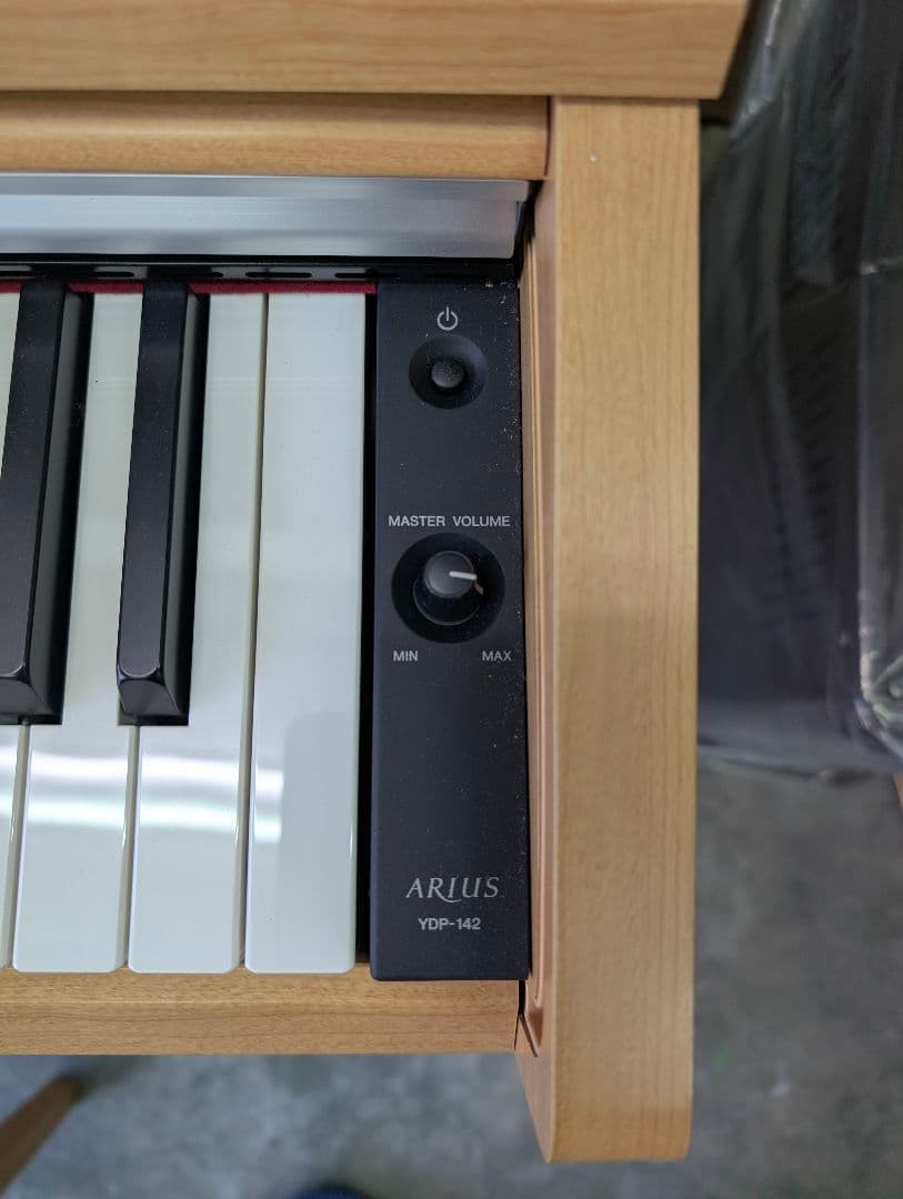 ☆美品☆ YAMAHA YDP-142 電子ピアノ 椅子付 引き取り限定 広島市
