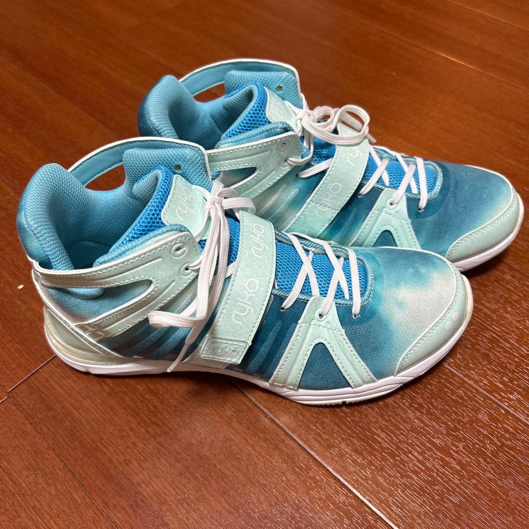 ライカフィットネスシューズ　24.5cm