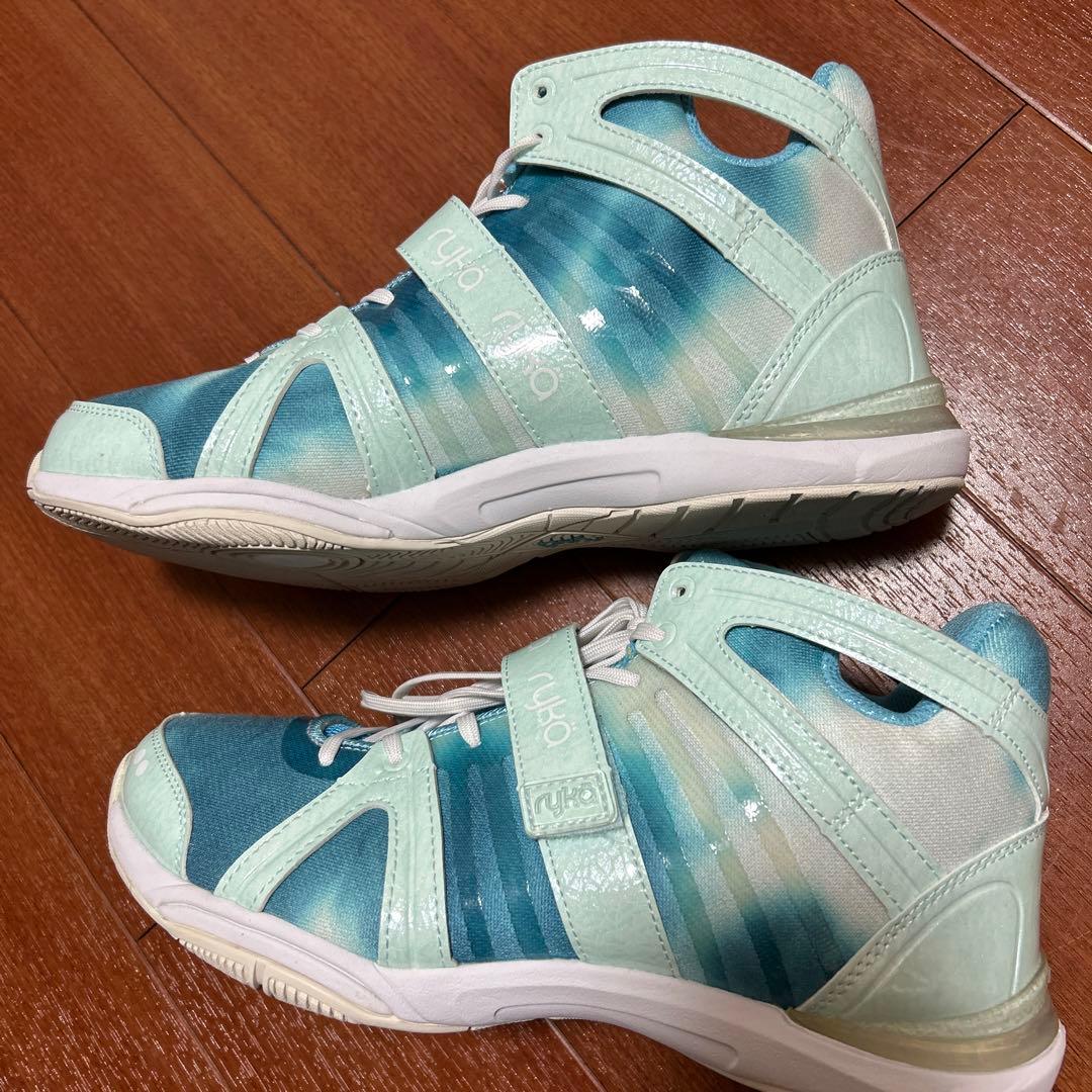 ライカフィットネスシューズ　24.5cm