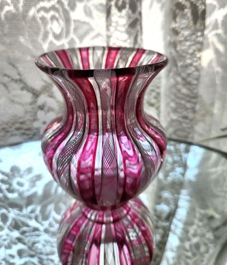 ベネチアガラス フレア型ガラス花瓶 ピンクストライプ