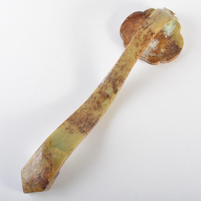 中国　玉石彫刻　人物刻　如意　D　R7205