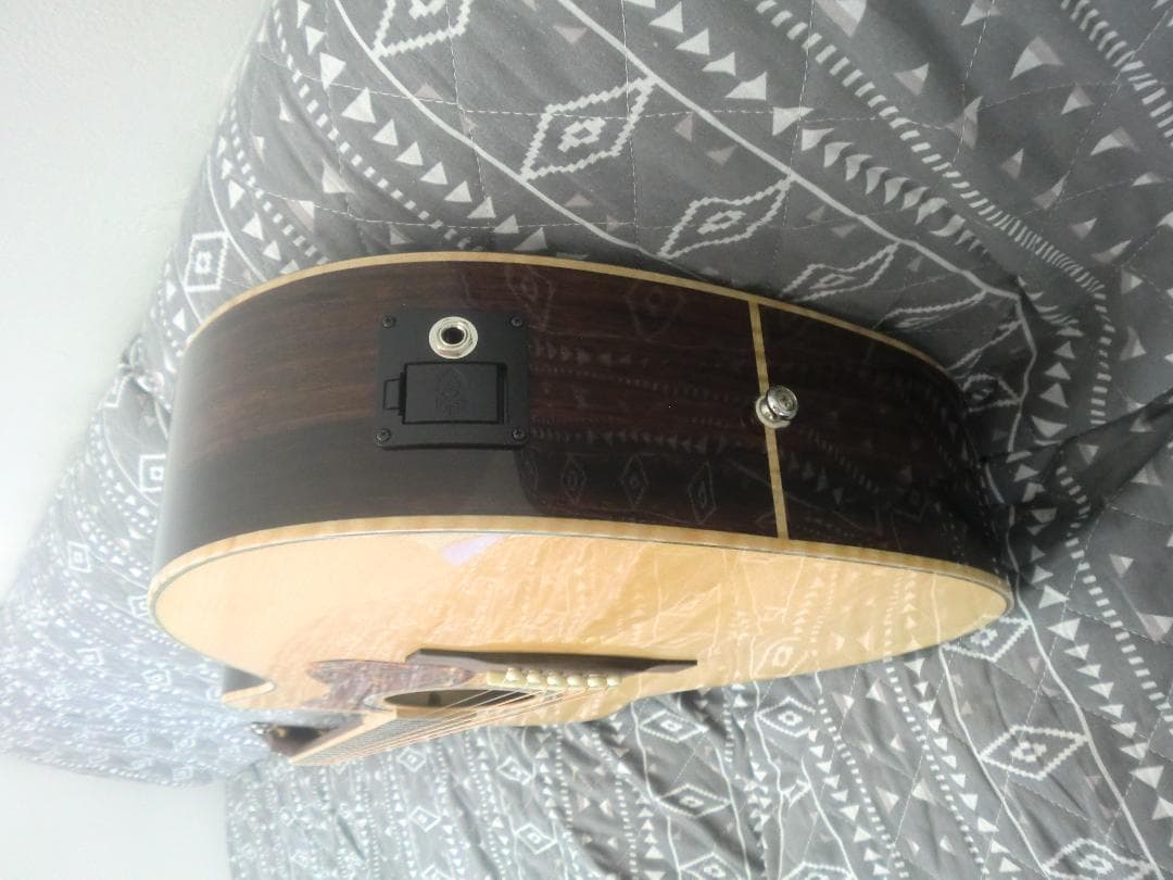 GUILD / OM-250CE RESERVE Natural 美品