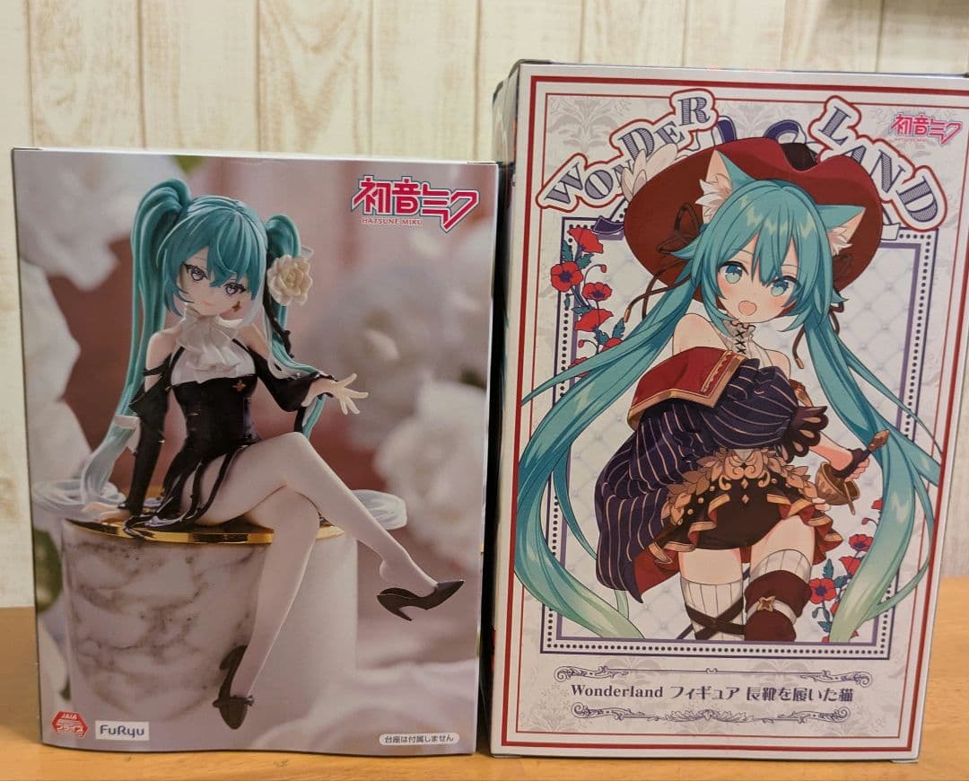 初音ミク　白薔薇　長靴を履いた猫　フィギュア8体セット