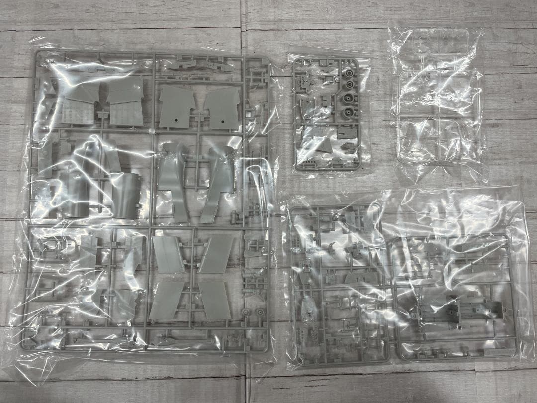 ◆未組立◆1/32 マクダネル・ダグラス F-4J ファントムII マリーン