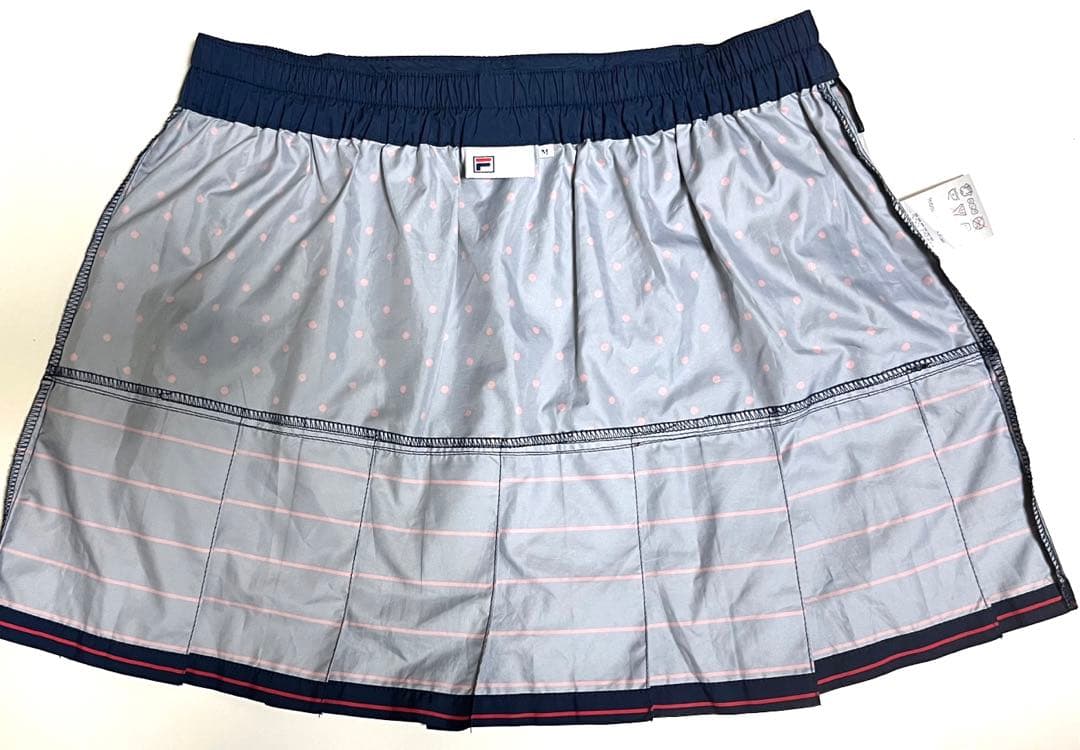 レディース　FILA スコート　テニスウェア　美品　かわいいスコートです　フィラ
