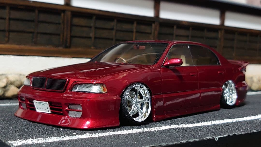 1/24 アオシマ ギャルソン クラウン 14マジェスタ 完成品