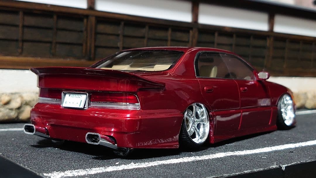 1/24 アオシマ ギャルソン クラウン 14マジェスタ 完成品