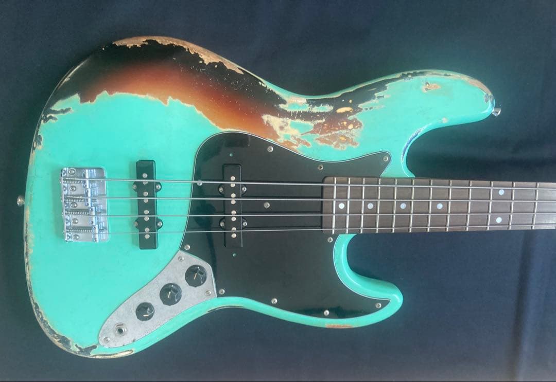 早い者勝ち　#15ジャズベースタイプ ニトロセルロースラッカー塗装