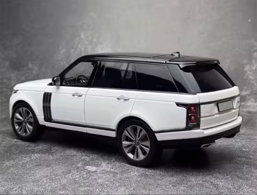 Range Rover 1/18スケールモデル2020