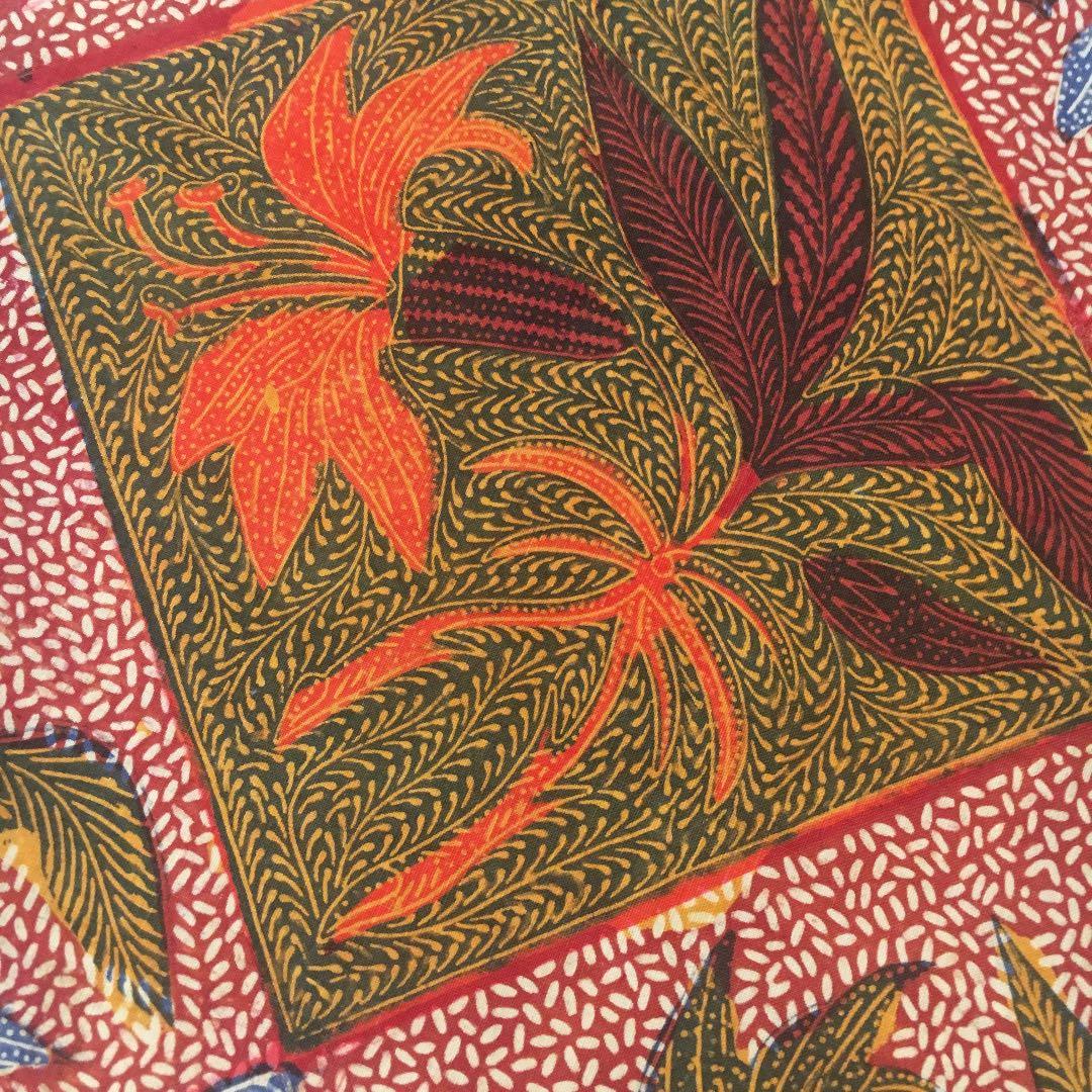 古布 ジャワ更紗（バティック）戦前 プカロンガン 菱ユリ紋