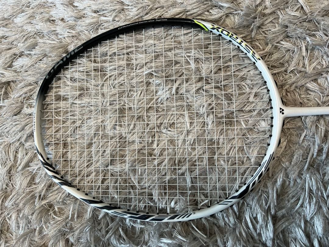 ヨネックス　アストロクス99ゲーム バドミントン　4U G5