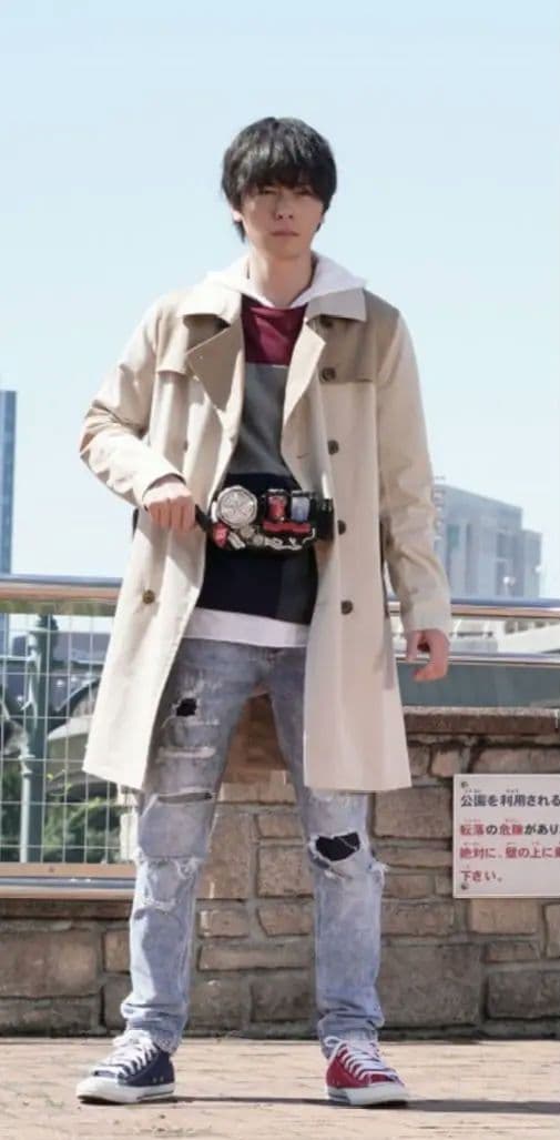 平成ジェネーションズFOREVER　　桐生戦兎　着用　衣装　2点セット