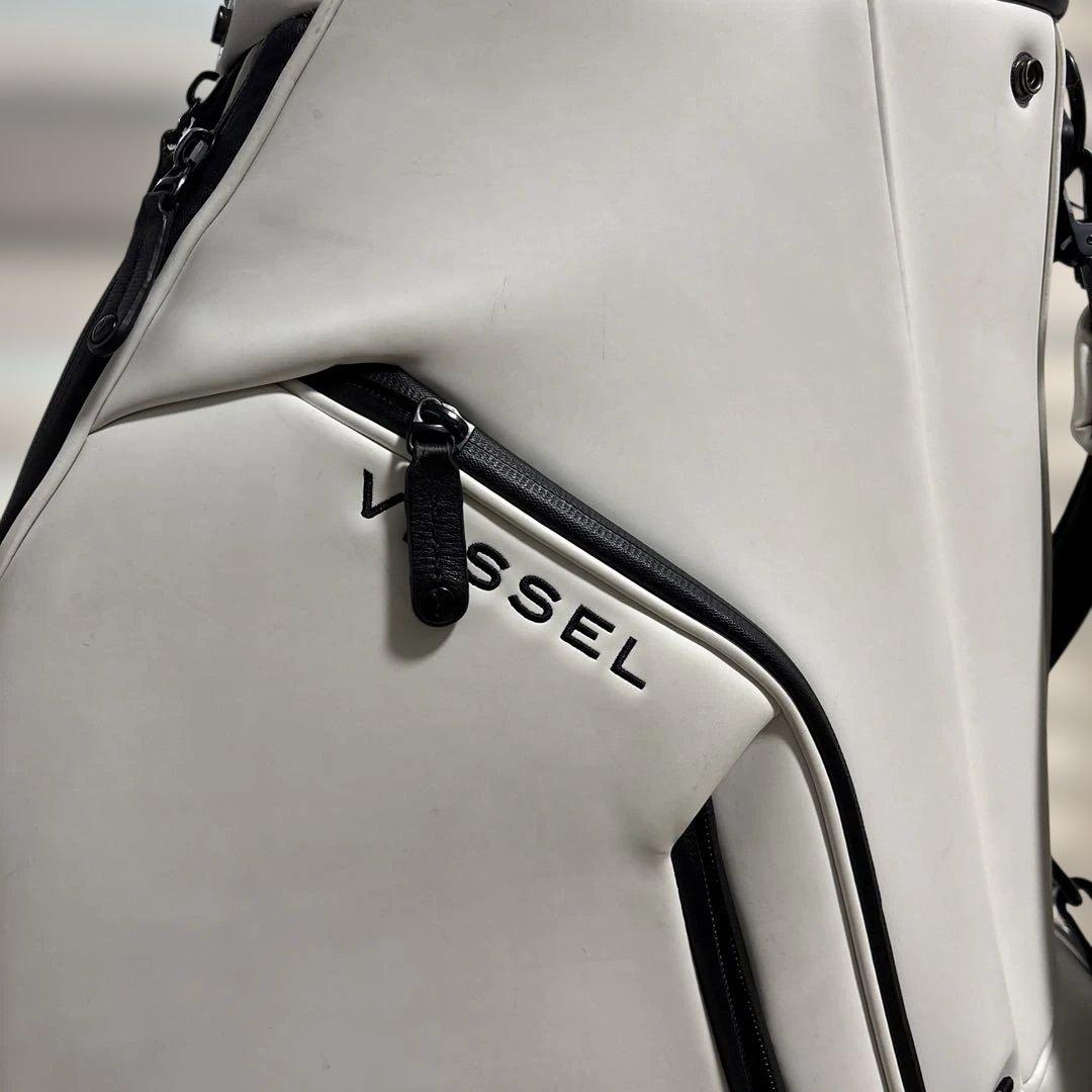 ベゼル　Lux 7 JP キャディバック　 　本革ヘッドカバー 5点セット付