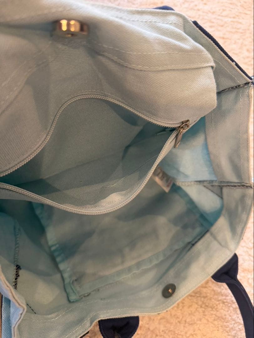 未使用に近い　アウラニ限定　ミニーマウス ハンドバック