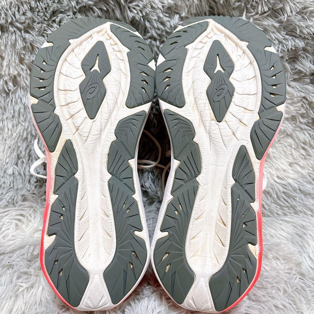 美品アシックス25.5cm ノヴァブラスト4 ランニングシューズ　駅伝カラー