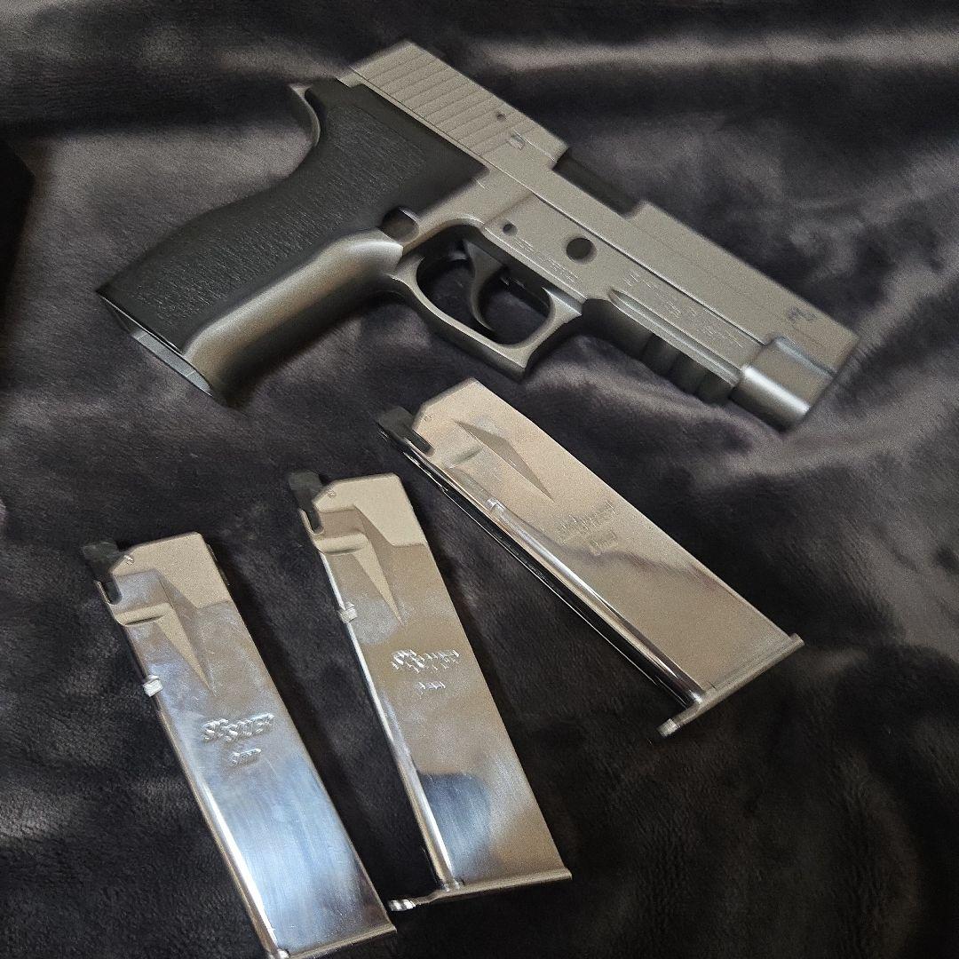 東京マルイ SIG P226E2 ステンレス スペアマガジン2本付き
