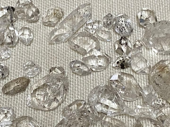 ダイヤモンドクォーツ　110g ハキマー