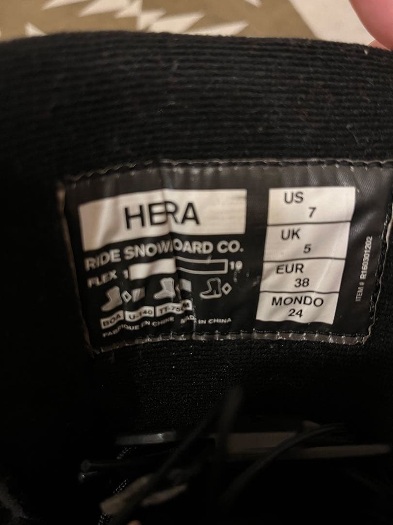 RIDE HERA US7（24cm）　ダブルボア美品！