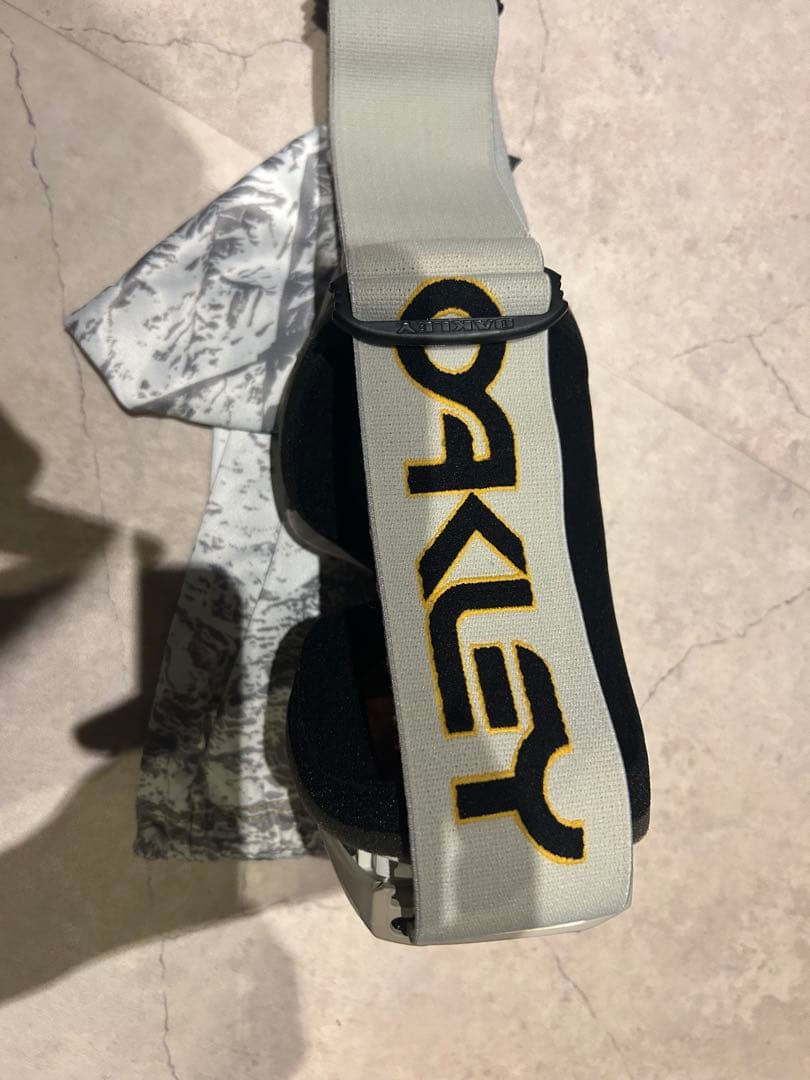 OAKLEYオークリー　スキーゴーグル