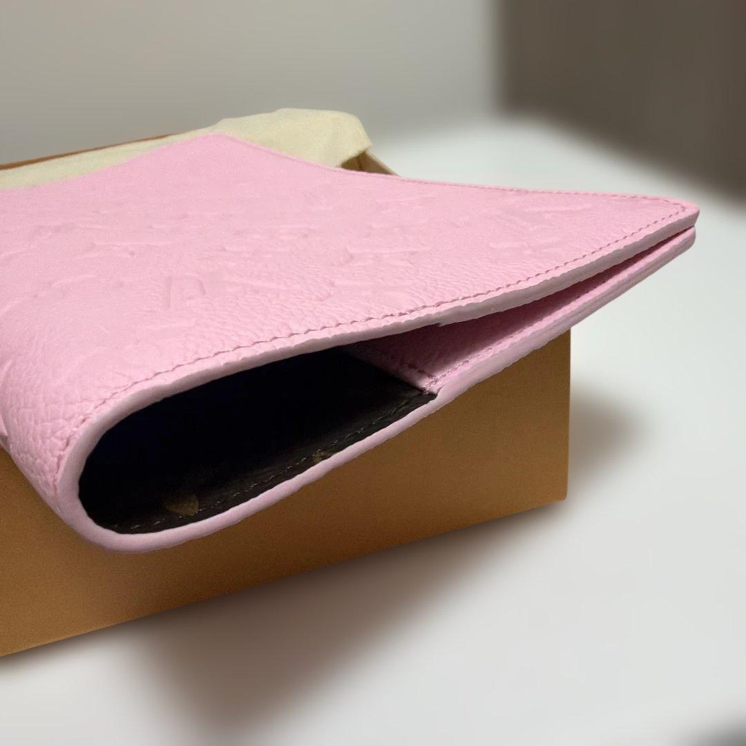 ルイヴィトン　LV ノートブックカバーMM・エミリー　コットンキャンディピンク