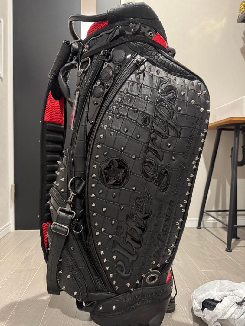 エリートグリップ 限定品　クロコスタッズ付きキャディバック