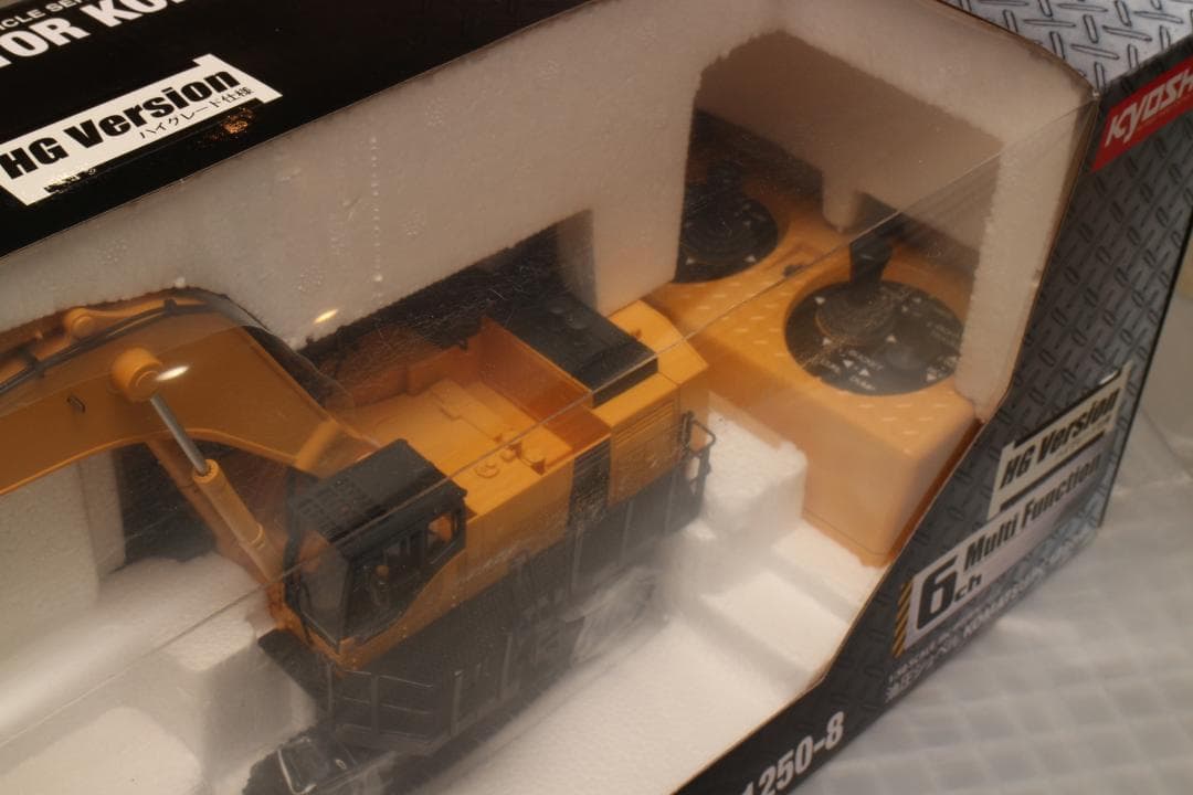 KYOSHO　京商 油圧ショベル KOMATSU PC1250-8 1/50