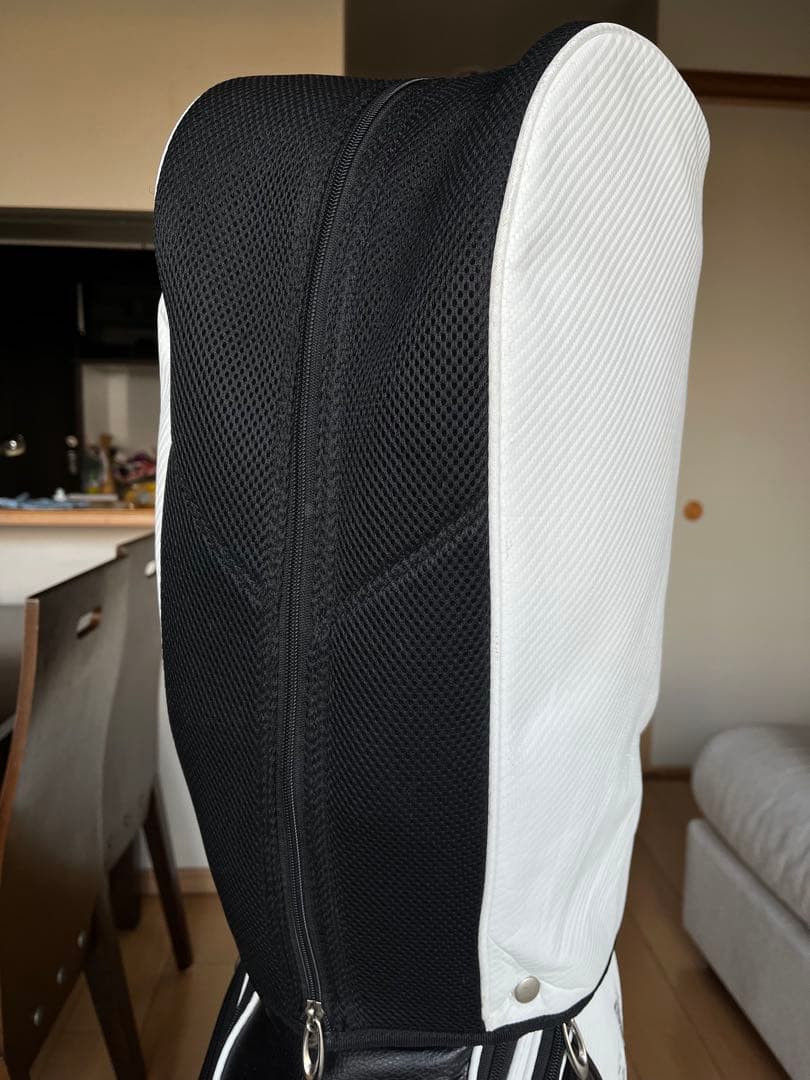 美品ブリヂストン ゴルフ カートバック　キャディバッグ ホワイト　ツアーBメンズ