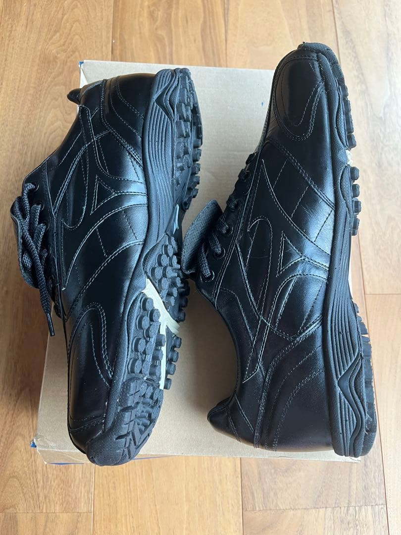 新品27㎝　ミズノプロ　トレーニングシューズ