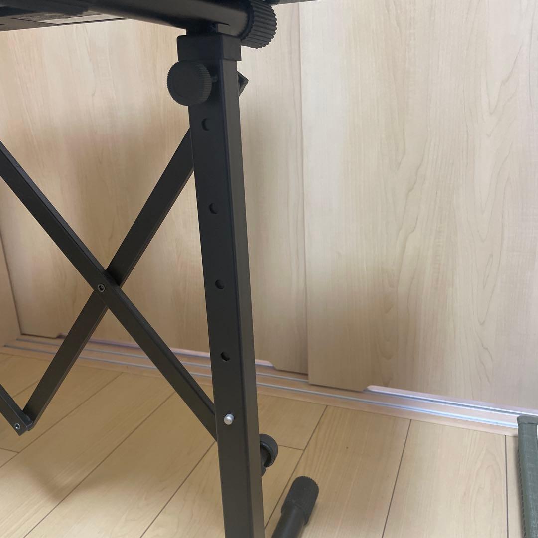 Yamaha 61鍵キーボード　ピアノス電子ピアノ　スタンドセット　ドイツで購入