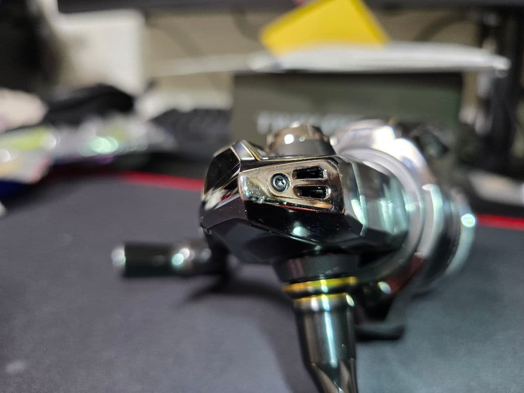 【美品】24 ツインパワー 4000MHG ◆PEラインおまけ付き◆ シマノ