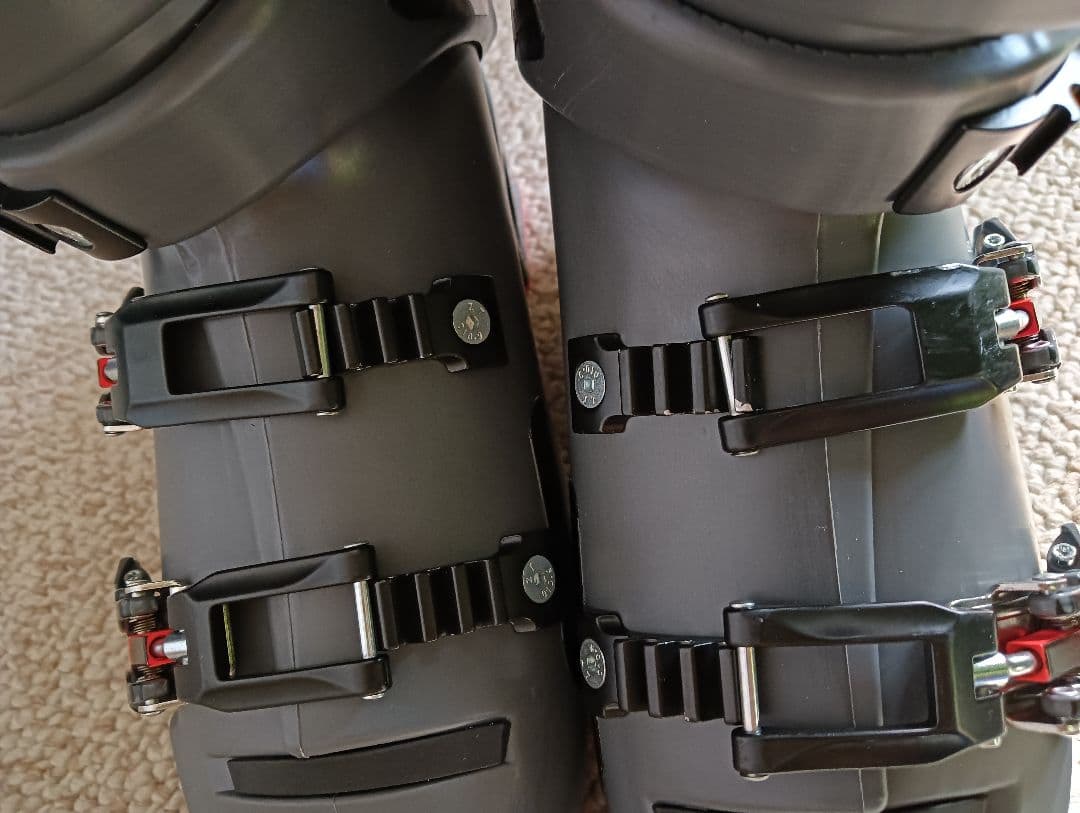 25 ロシニョール HERO WORLD CUP ZB スキーブーツ