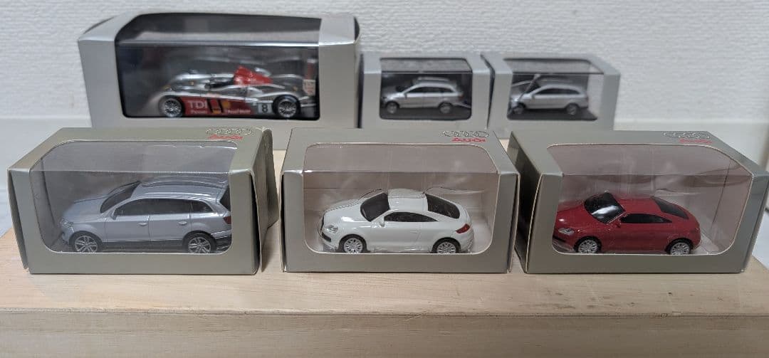 【アウディ純正模型】スパーク アウディ R10 TDI ルマン2006優勝 他