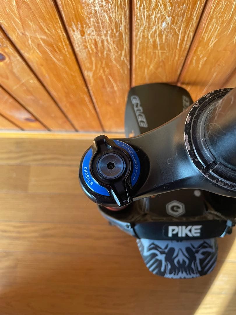 パーツ rock shox pike