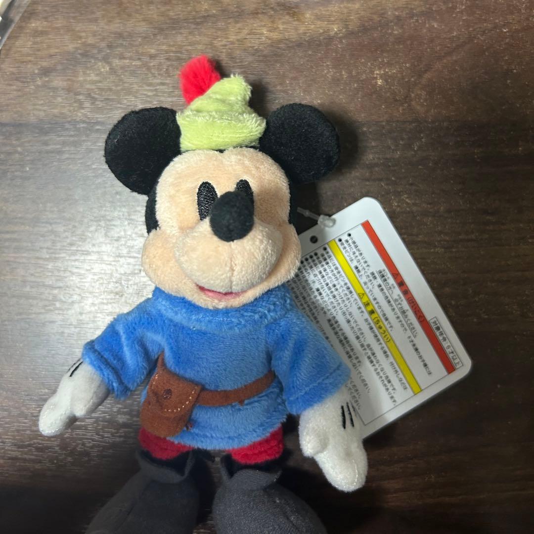 新品タグ付き ディズニーリゾート ミッキーの巨人退治 ぬいぐるみバッジ