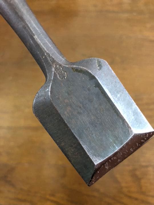 鑿　ノミ　玉峯