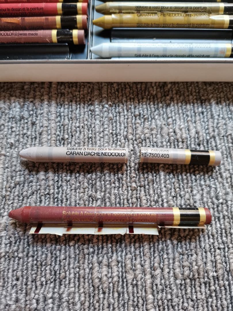 CARAN D'ACHE 　ネオカラーⅡアクリル