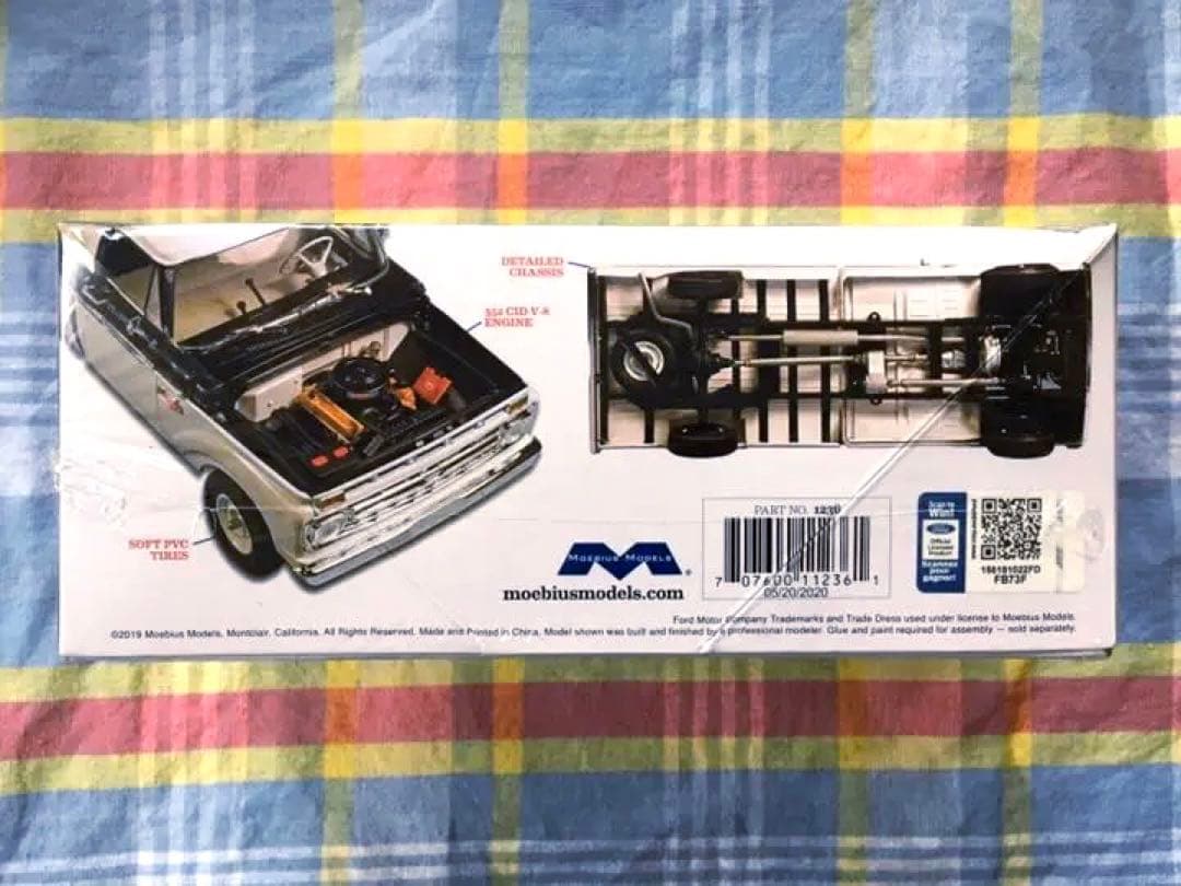 メビウスモデル 1/25 フォード F-100 カスタムキャブ 1966年型