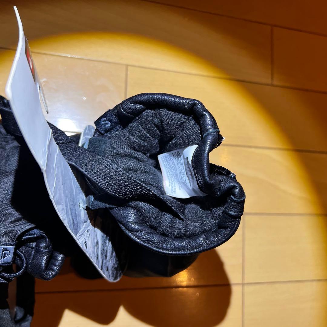 QUICKSILVER Travis rises グローブ Sサイズ