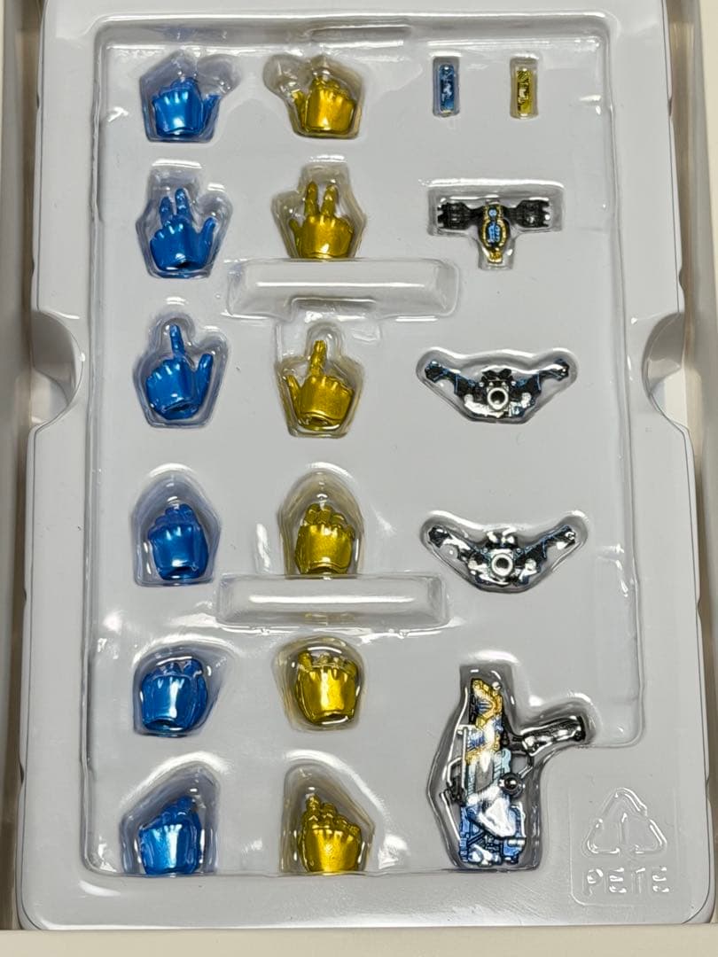 ア*カ様 真骨彫 仮面ライダーW ルナトリガー