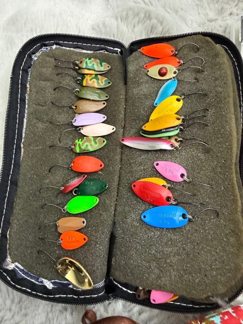 ミノー・プラグ・スプーン　ルアーセット 収納ケース付き